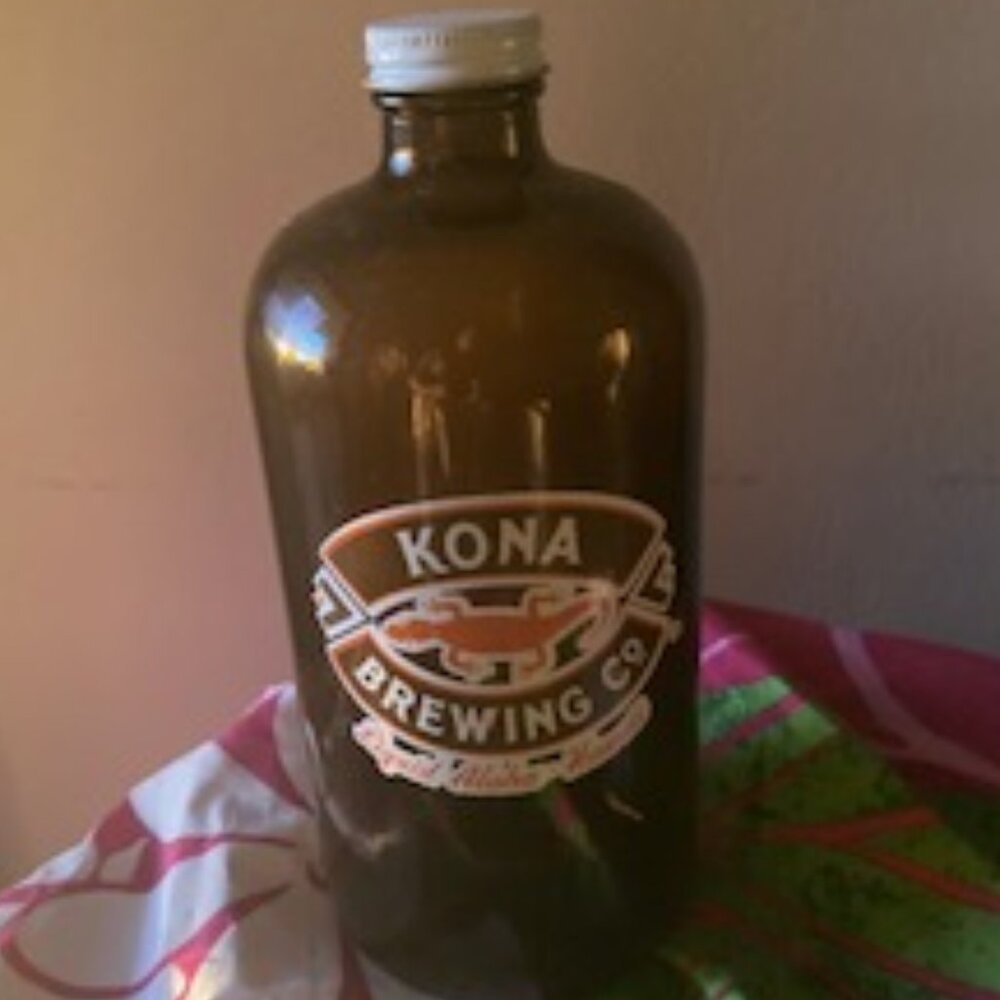 KONA BREWING COMPANY LIQUID ALOHA DARK AMBER GLASS GROWLER CAP KONA HAWAII BEERS